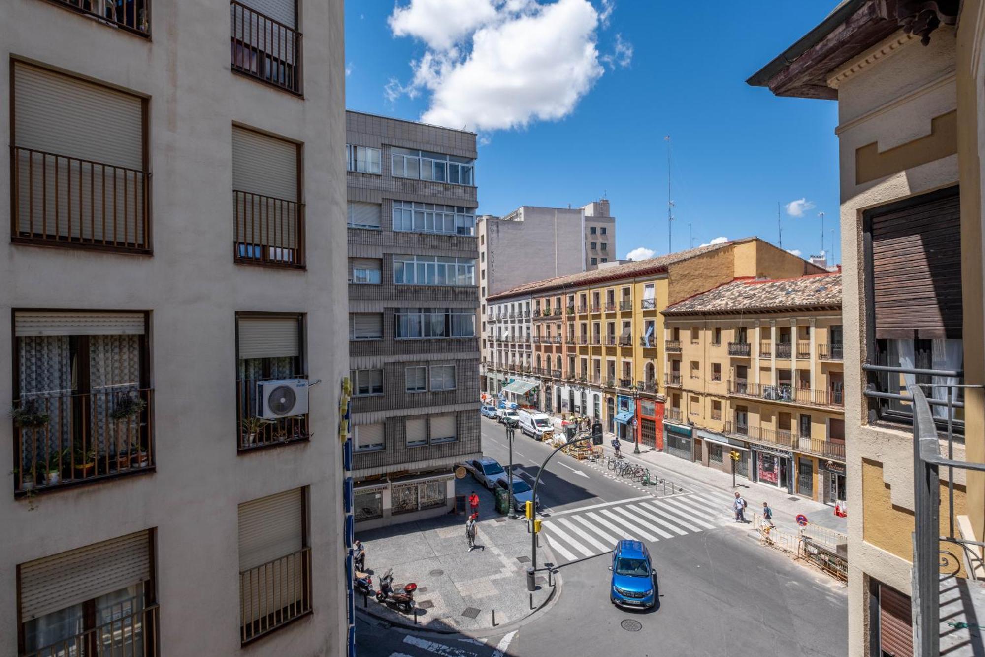 Apartamentos Coso Сарагоса Экстерьер фото